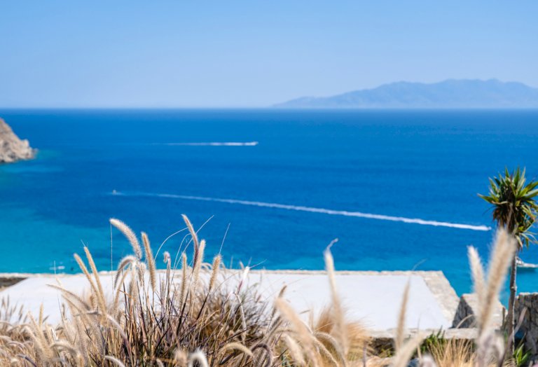 Getting Around Mykonos: Buses, Water Taxis, Taxis and Transfers