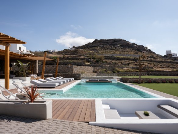 Villa Horizon Blu pool in Kalafatis Mykonos
